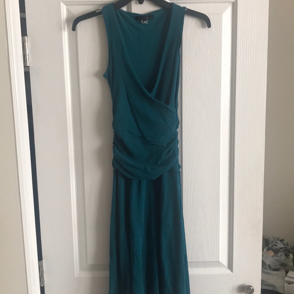 Beautiful teal fitted dress.